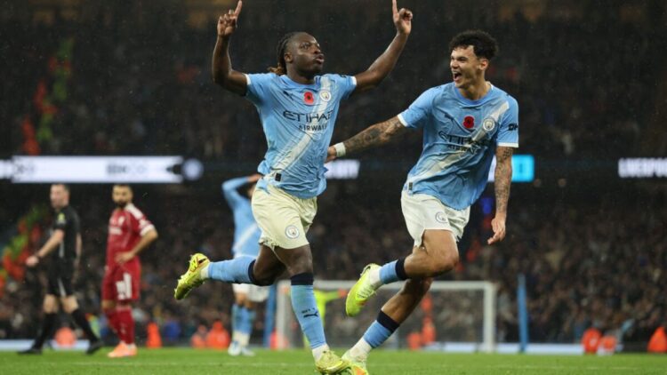 Man City add to Liverpool's woes, Lewandowski lifts Barca, Arsenal give up goals, more
